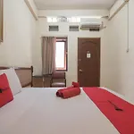 RedDoorz @ Buah Batu 3