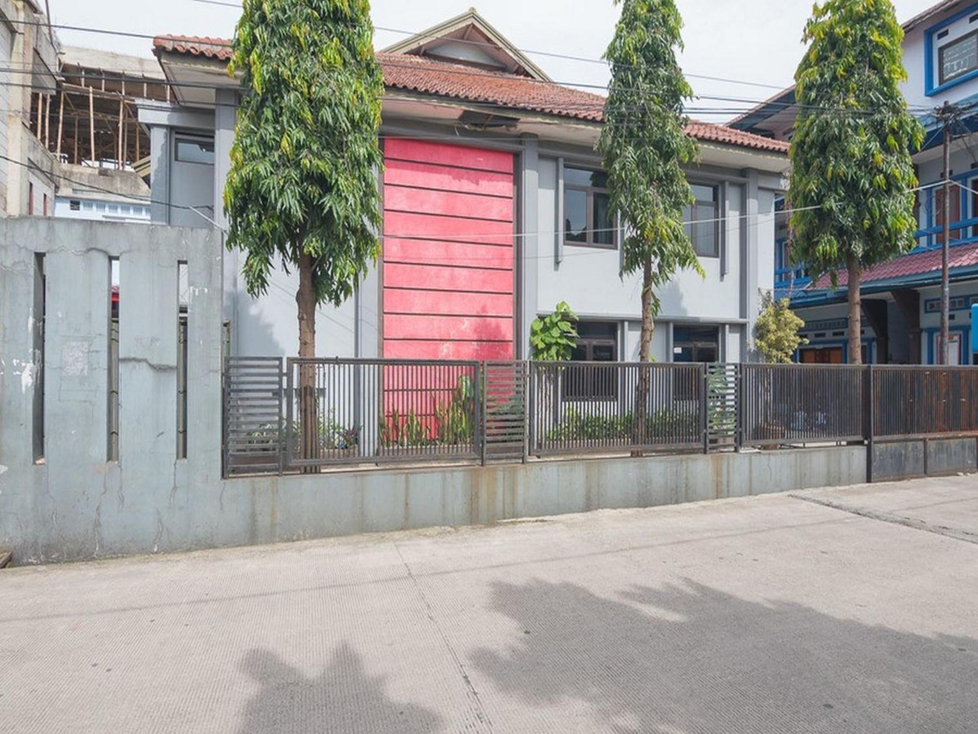Wisma tamu Reddoorz @ Buah Batu 3